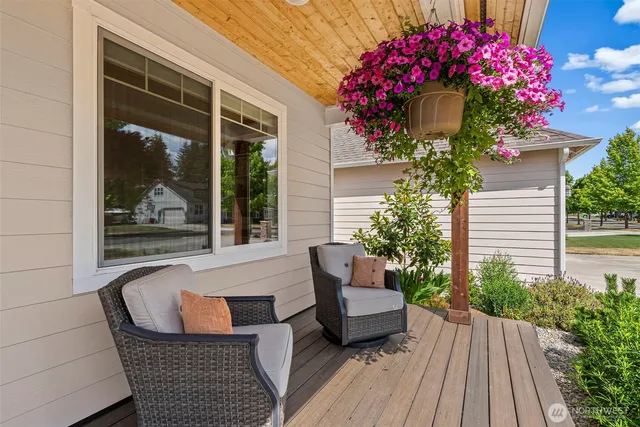 $597,000 | 119 Redwood Lane, Onalaska, WA 98570