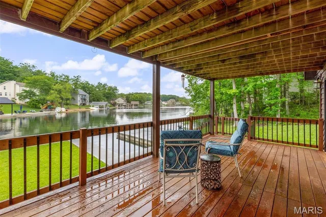 $489,900 | 9843 East Vista Drive, Hillsboro, MO 63050