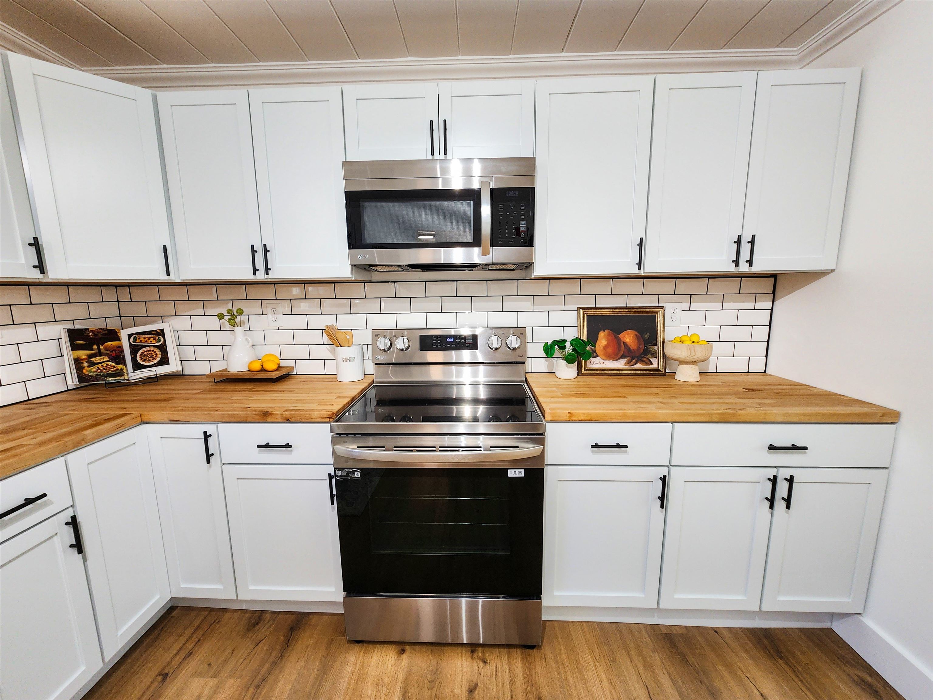 16 Colley Hollow Road Rockingham, VT 05101 - Photo 5 of 29