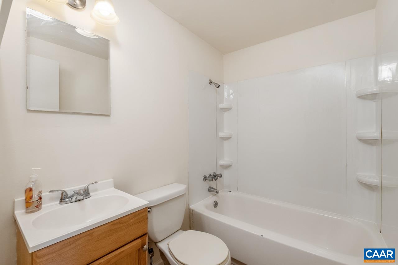 315 Carlton Road Charlottesville, VA 22902 - Photo 13 of 21 Gallery Image 13