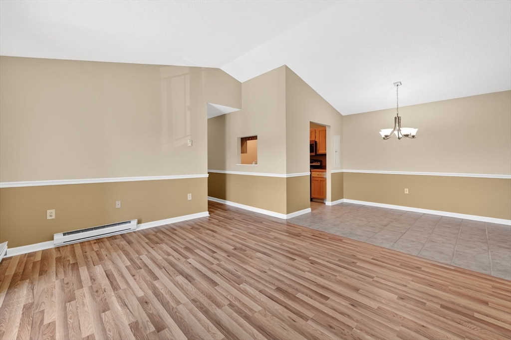 16 Maple Crest Circle, Unit J Holyoke, MA 01040 - Photo 6 of 34