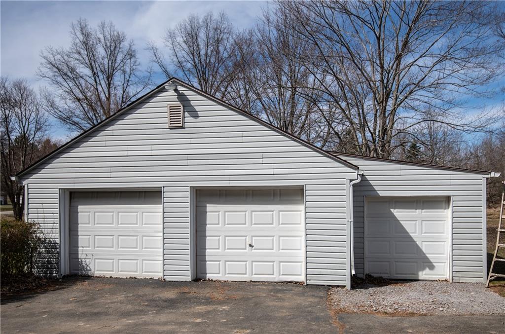 860 North Keel Ridge Road Hermitage, PA 16148 - Photo 21 of 24 Gallery Image 21