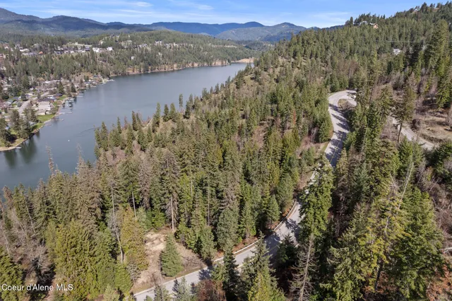 $300,000 | 2931 East Potlatch Hill Road, Coeur D'Alene, ID 83814
