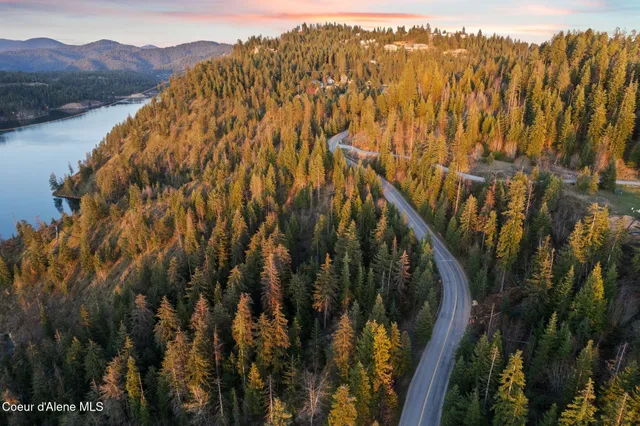 $300,000 | 2931 East Potlatch Hill Road, Coeur D'Alene, ID 83814