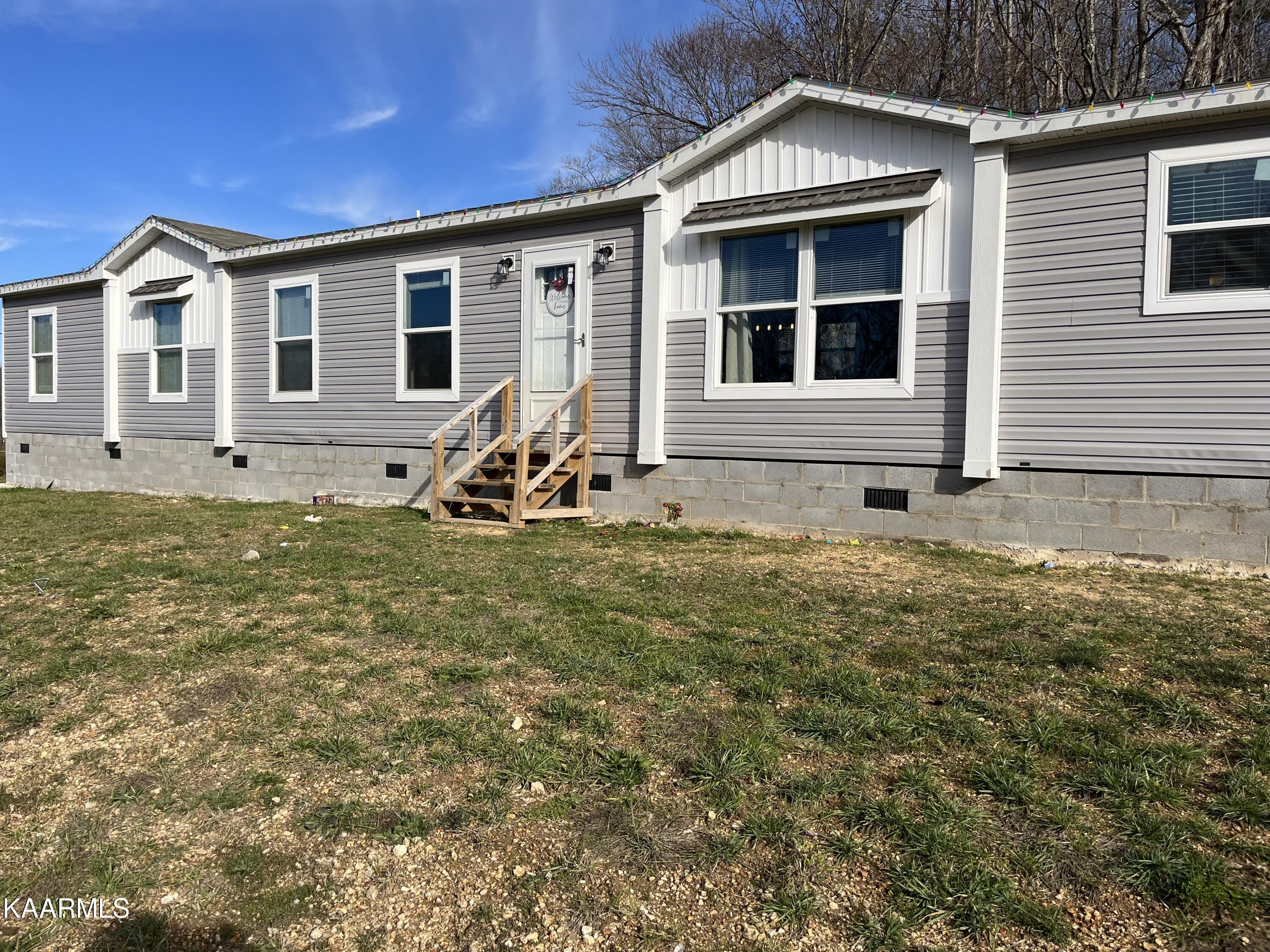 1038 Coolidge Road La Follette, TN 37766 - Photo 1 of 16 D4645EDF-0A6E-4366-9418-81271F2C6934