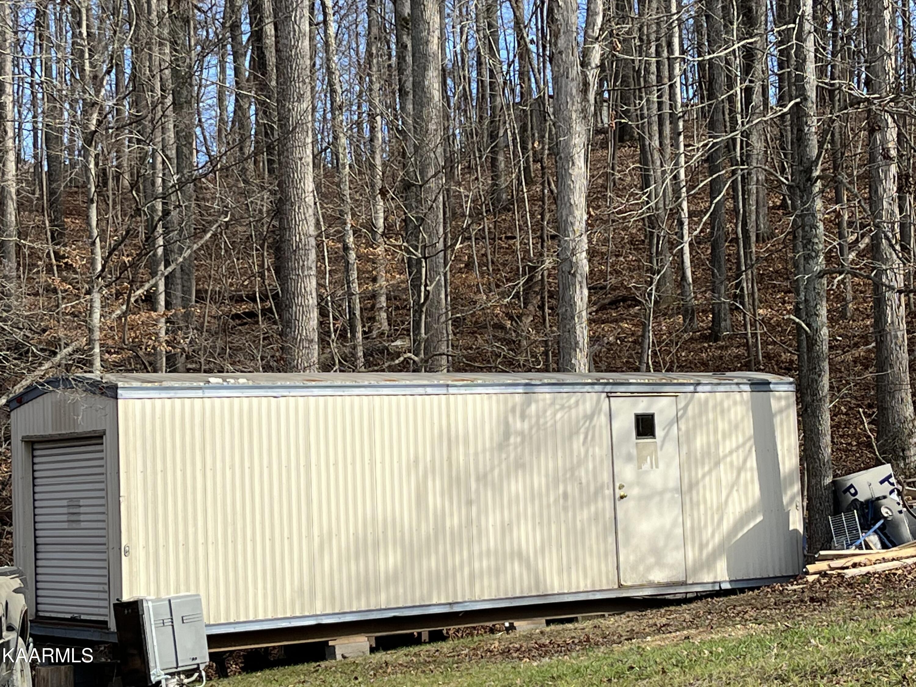 1038 Coolidge Road La Follette, TN 37766 - Photo 3 of 16 5FFC40E3-F722-45AE-A0E7-05CABEB579E1