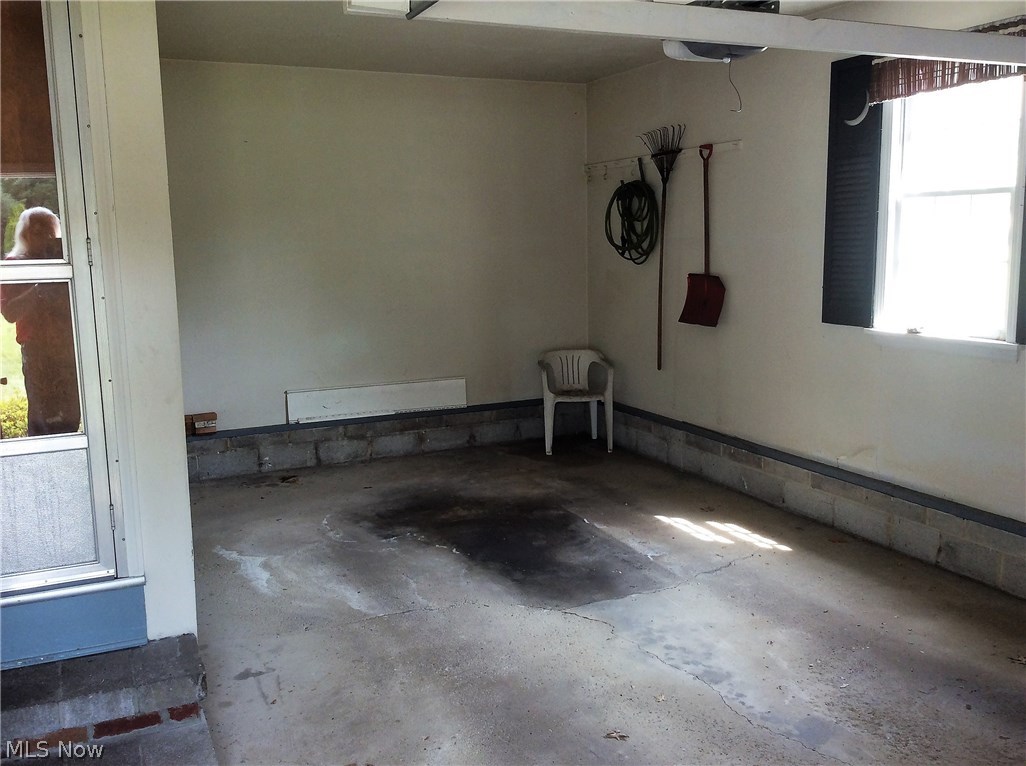 802 Ewing Road Youngstown, OH 44512 - Photo 23 of 23 GARAGE