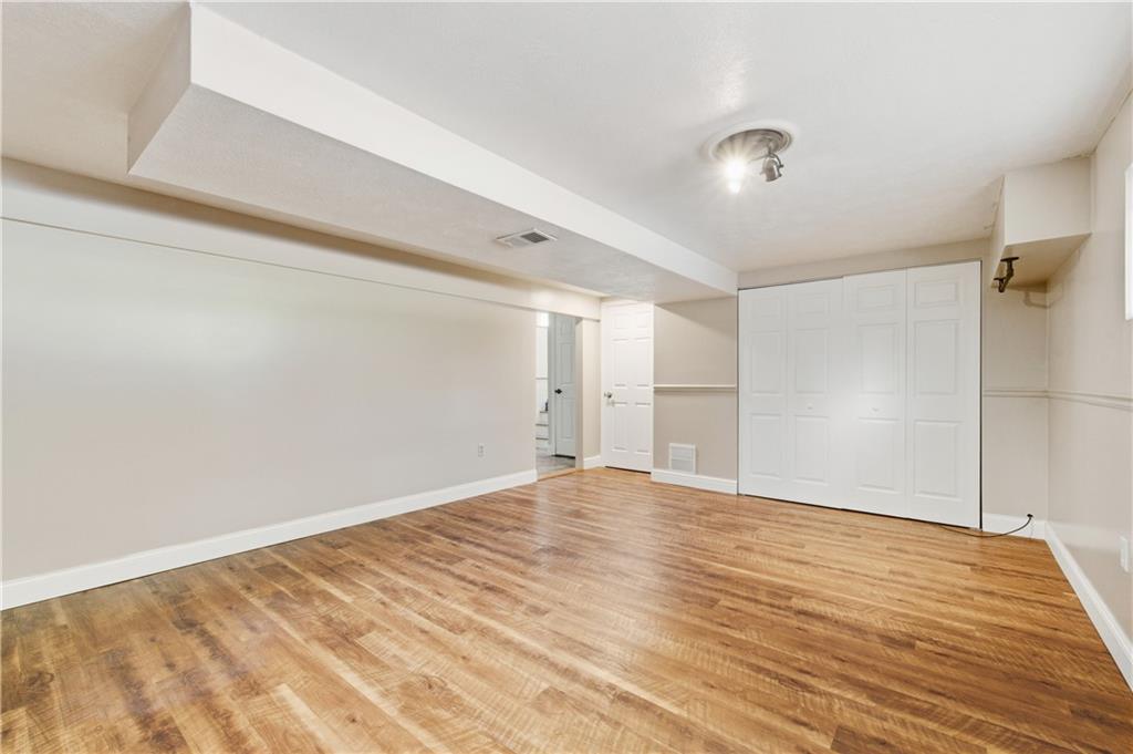 174 North Jamestown Road Coraopolis, PA 15108 - Photo 20 of 27 a view of an empty room