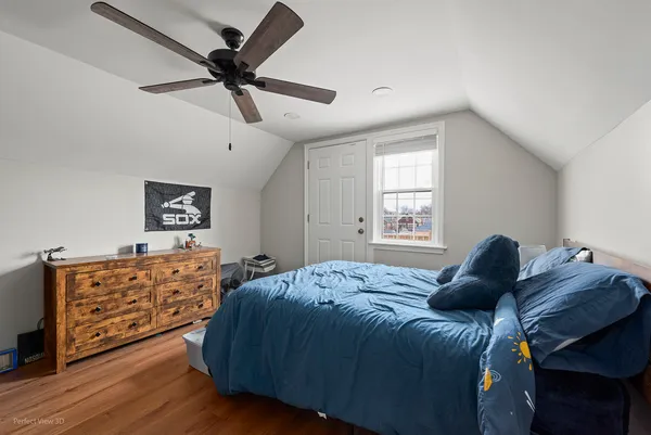 $324,900 | 10833 South Ave M, Chicago, IL 60617