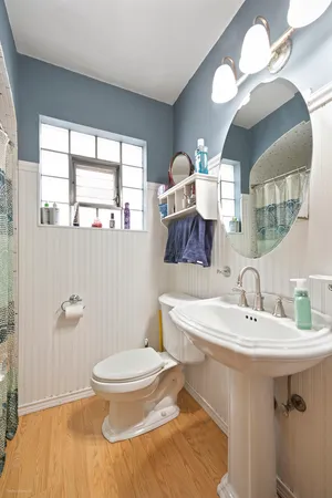 $324,900 | 10833 South Ave M, Chicago, IL 60617