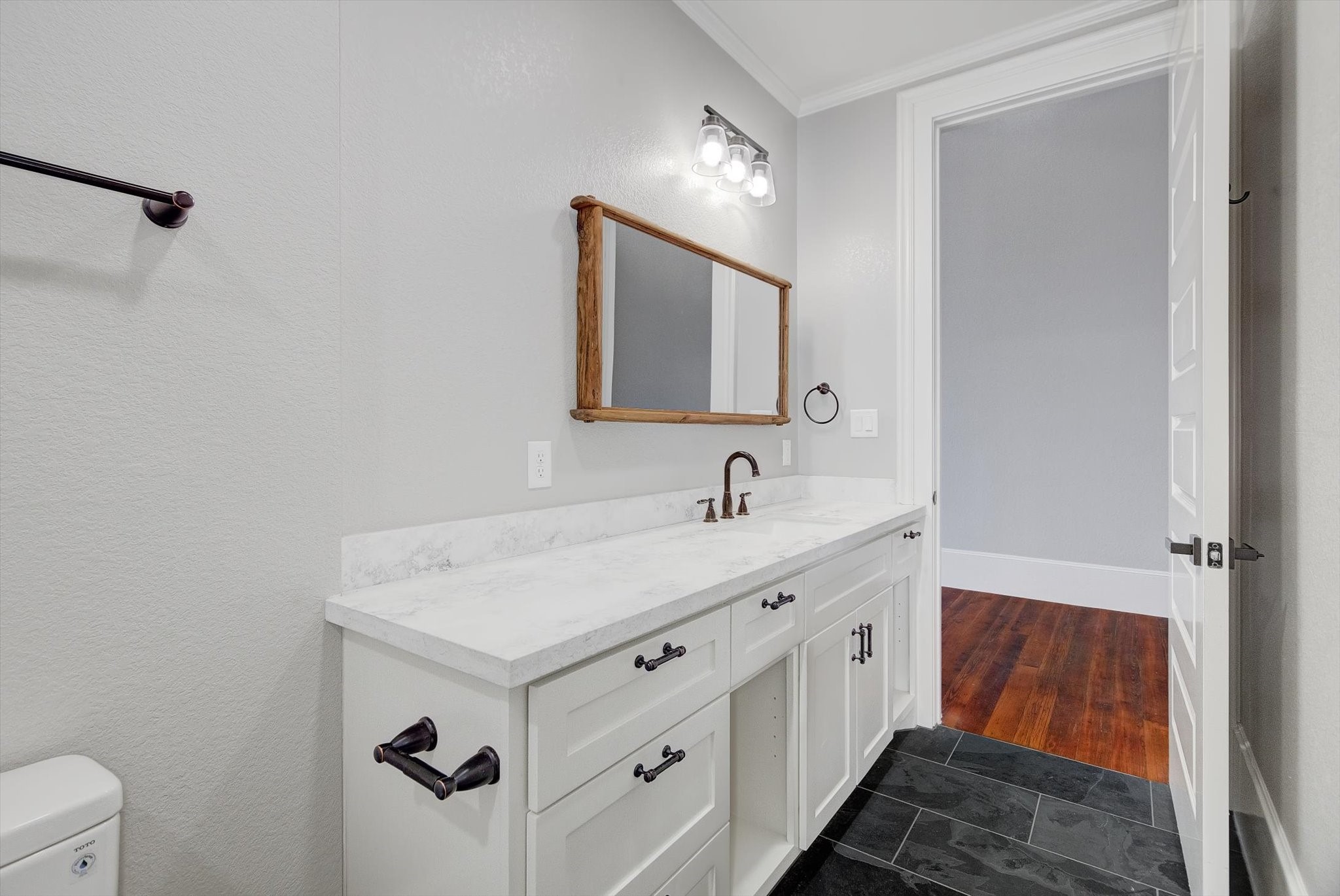 2206 Strand, Unit 302 Galveston, TX 77550 - Photo 14 of 44