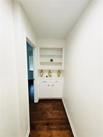 a view of utility room with washer and dryer