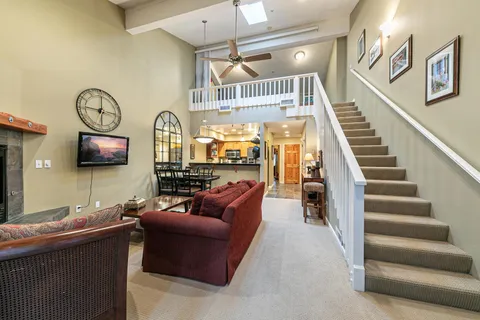 $795,000 | 227 Olympic Vly Road, Unit 48, Olympic Valley, CA 96146