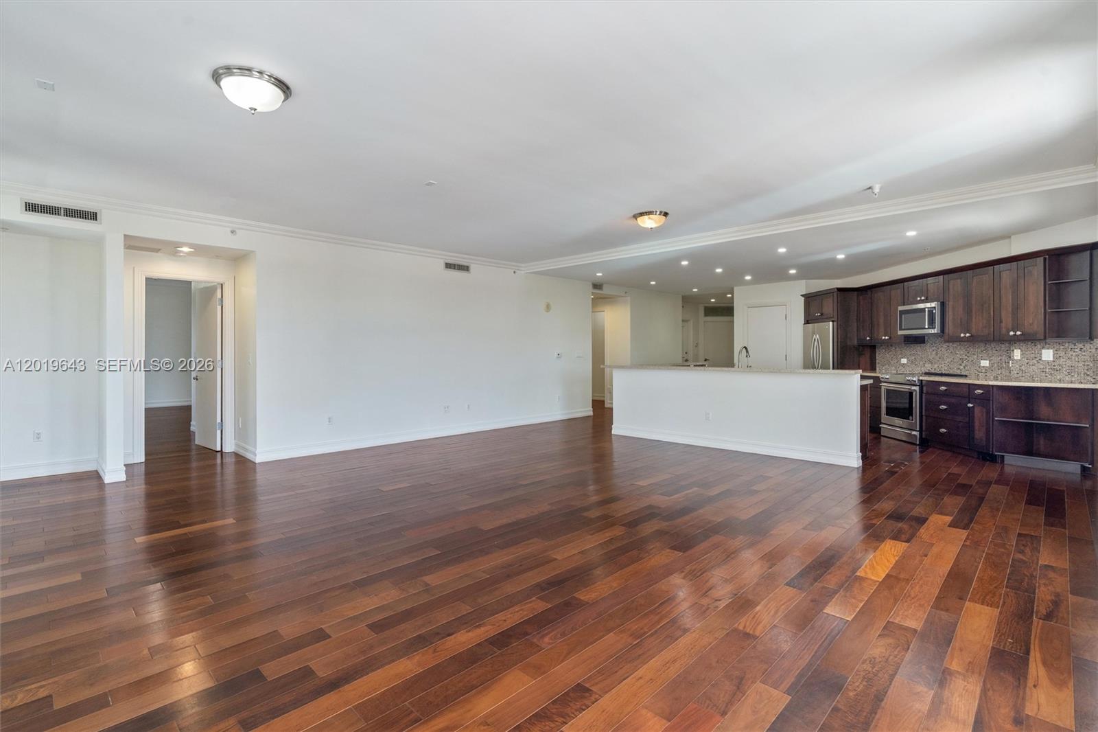 455 East Palmetto Park Road, Unit 3 Boca Raton, FL 33432 - Photo 5 of 31