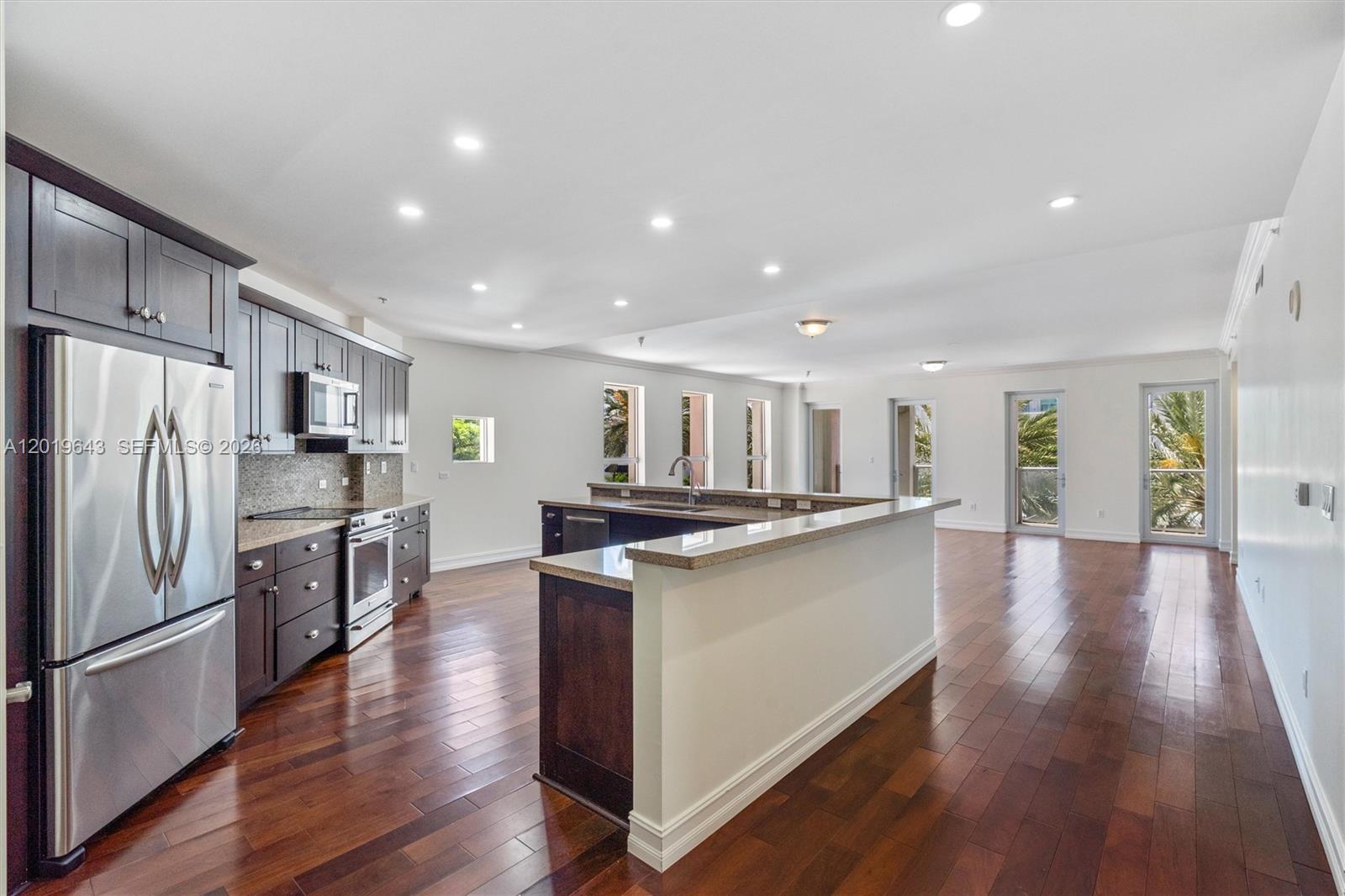 455 East Palmetto Park Road, Unit 3 Boca Raton, FL 33432 - Photo 7 of 31