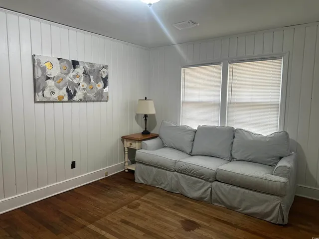 $1,700 | 519 32nd Avenue North, Myrtle Beach, SC 29577