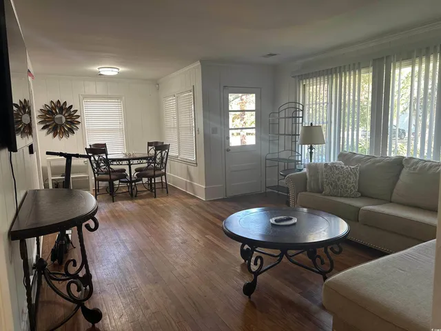 $1,700 | 519 32nd Avenue North, Myrtle Beach, SC 29577