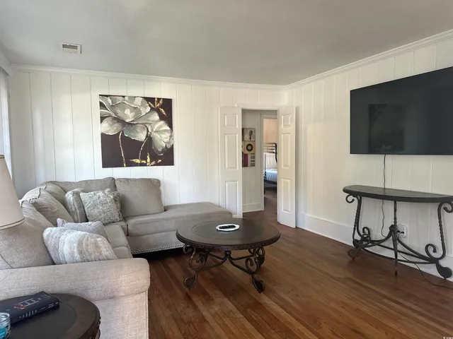 $1,700 | 519 32nd Avenue North, Myrtle Beach, SC 29577