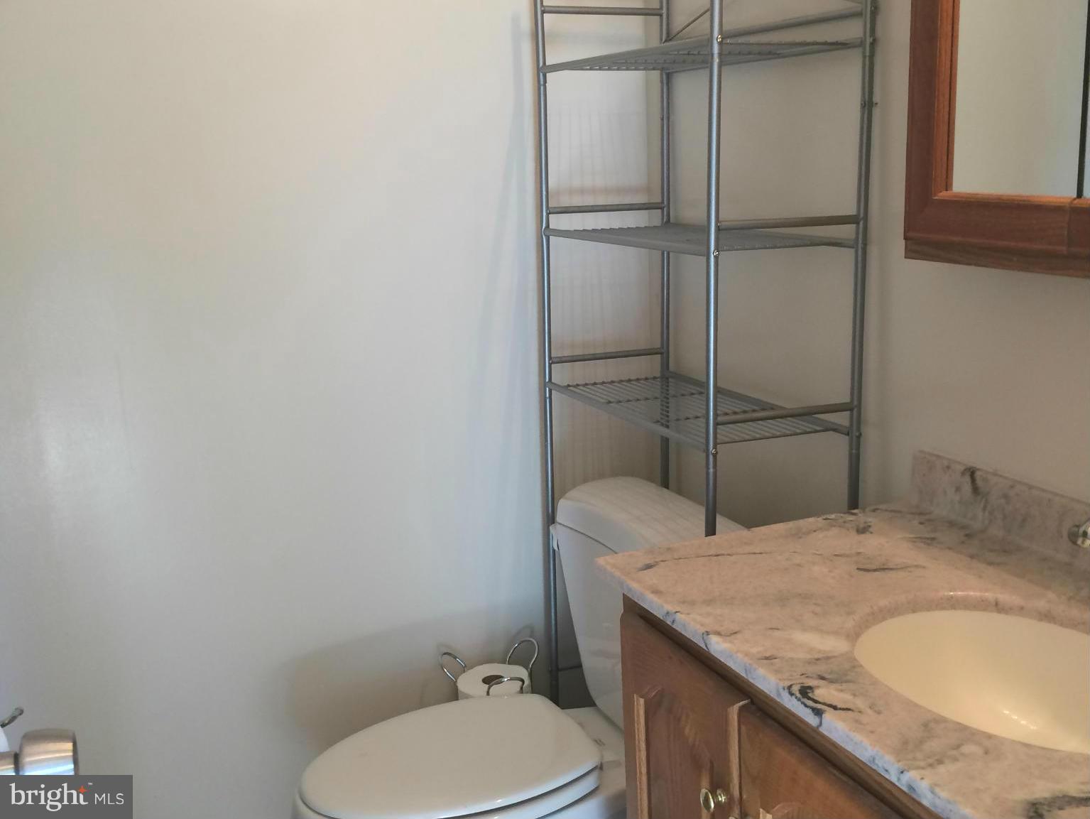 6270 Edsall Road, Unit 304 Alexandria, VA 22312 - Photo 15 of 25 Bath