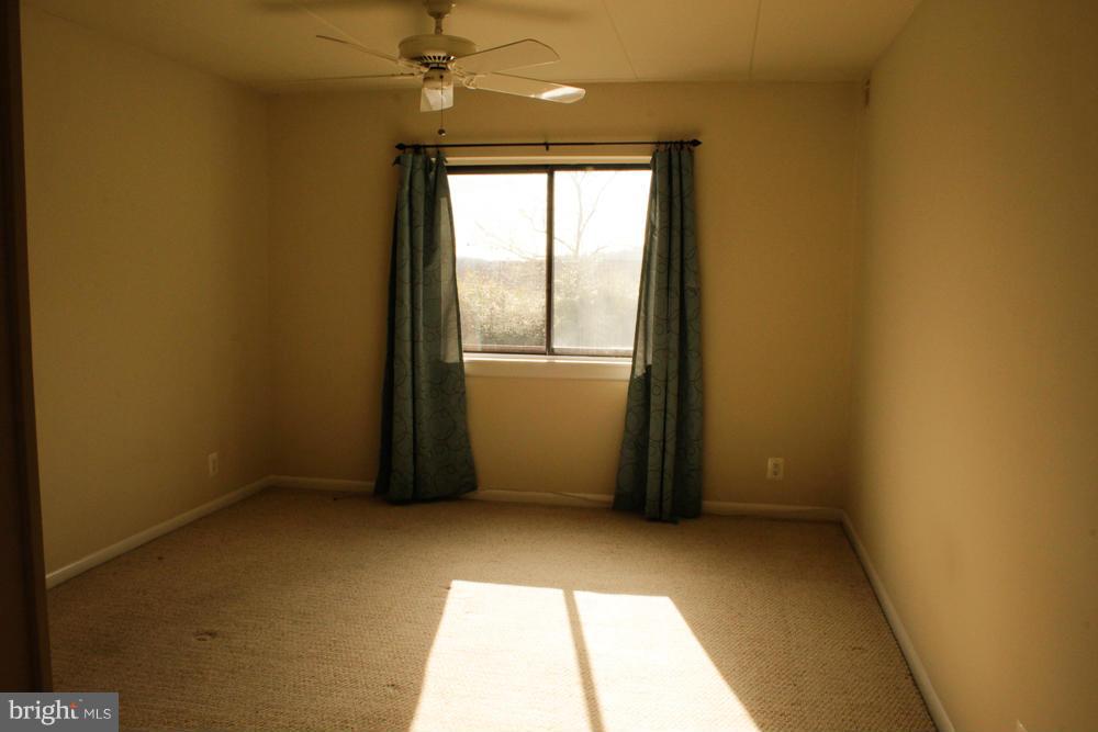 6270 Edsall Road, Unit 304 Alexandria, VA 22312 - Photo 19 of 25 Bedroom (Master)