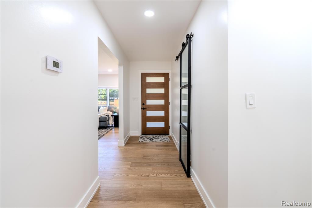 5539 Raven Road Bloomfield Hills, MI 48301 - Photo 12 of 33