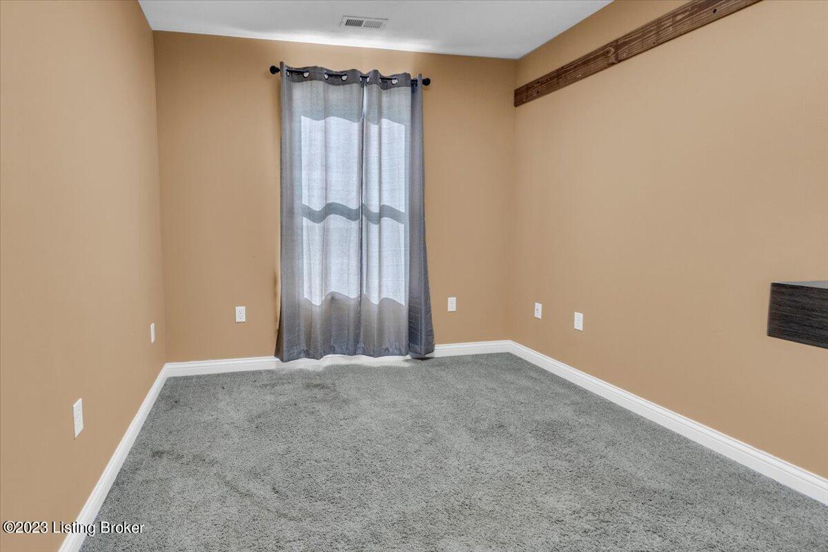 512 Burns Road Vine Grove, KY 40175 - Photo 13 of 32 28-IMG_1163