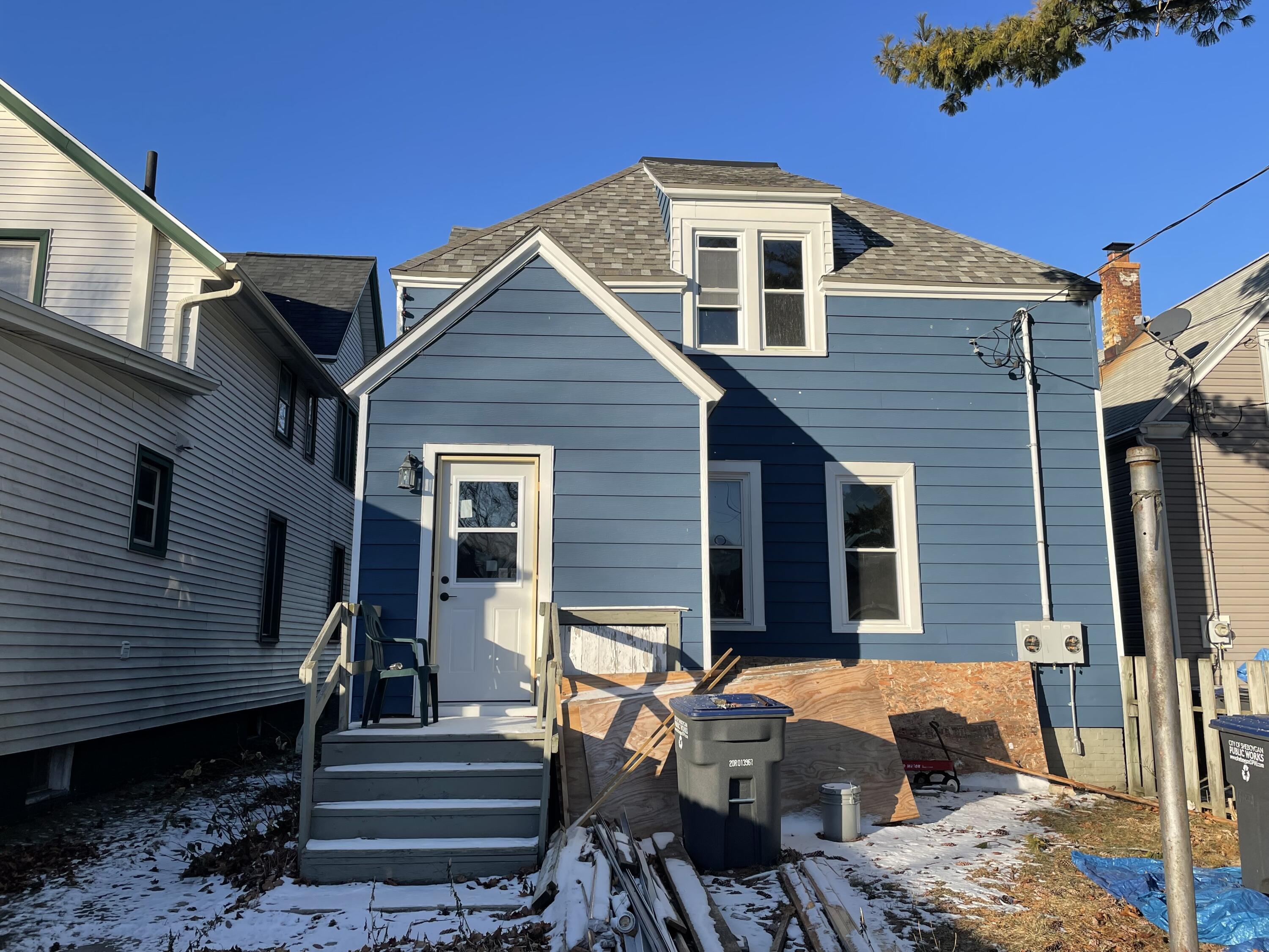 1609 North 5th Street, Unit 1611 Sheboygan, WI 53081 - Photo 8 of 10 Back