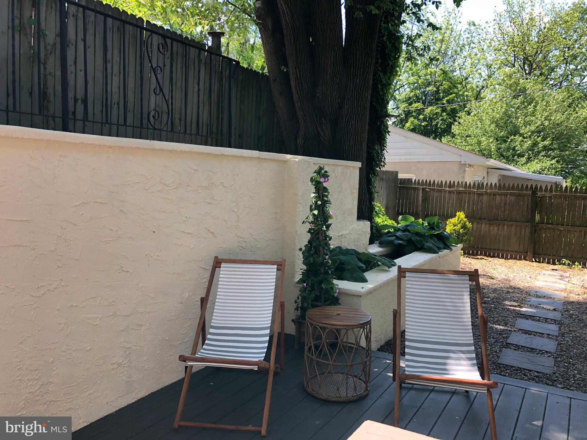8900 Ridge Avenue Philadelphia, PA 19128 - Photo 13 of 17 Back Deck