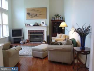 558 Exeter Court Ambler, PA 19002 - Photo 4 of 6 Gallery Image 4