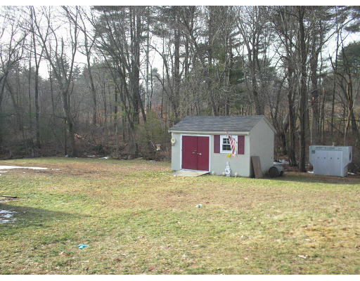 124 Baldwin Road Billerica, MA 01821 - Photo 3 of 20 Gallery Image 3