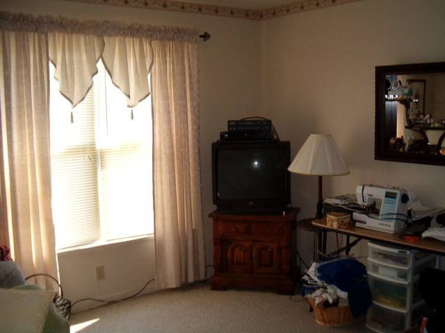 1437 Balltown Road Niskayuna, NY 12309 - Photo 4 of 7 Photo 4
