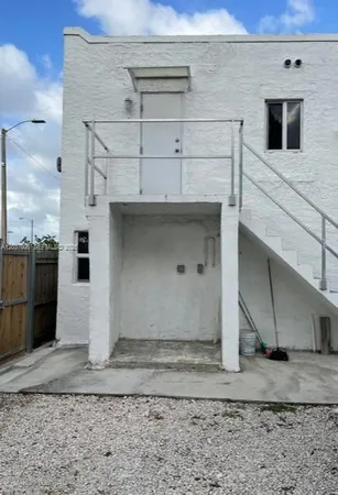 a view of a storage & utility room