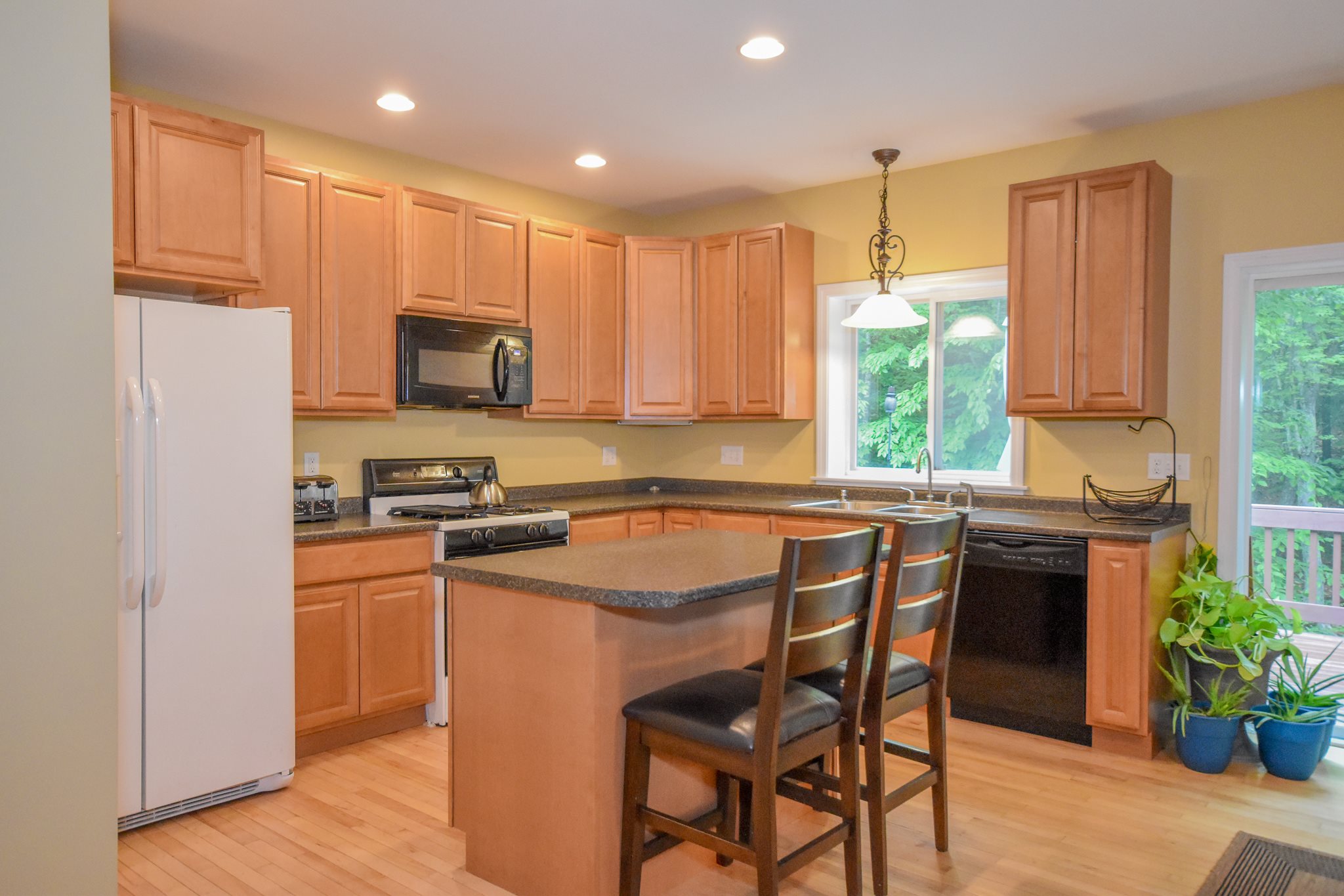 39 Misty Lane Rochester, NH 03839 - Photo 3 of 37