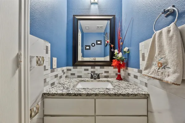 $319,999 | 1110 Piedmont Creek Trail, Houston, TX 77073