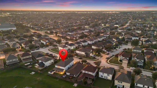 $319,999 | 1110 Piedmont Creek Trail, Houston, TX 77073