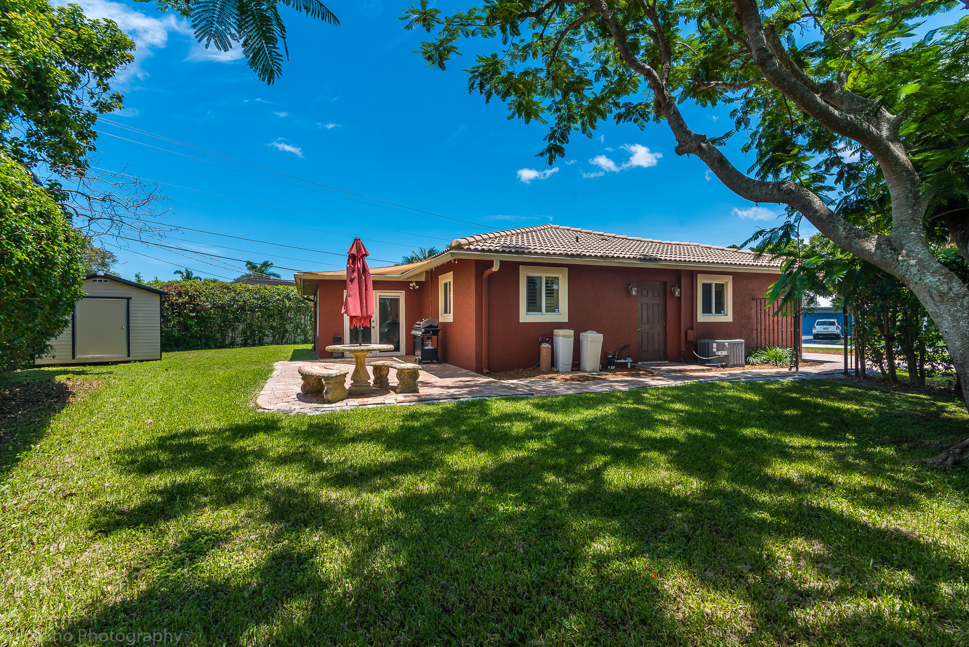 2099 Sharon Street Boca Raton, FL 33486 - Photo 3 of 20 Corner Lot