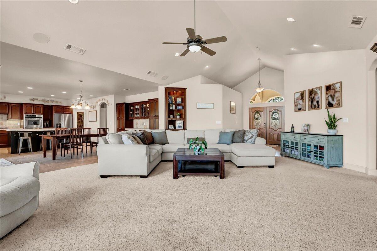 16489 Goat Ranch Road Springville, CA 93265 - Photo 11 of 94 33-33