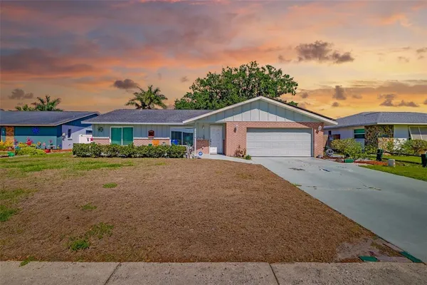 $465,000 | 2005 39th Street West, Bradenton, FL 34205