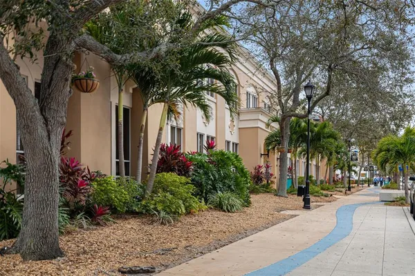 $465,000 | 2005 39th Street West, Bradenton, FL 34205