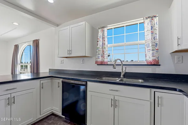 $399,000 | 928 Mike Court, Chaparral, NM 88081