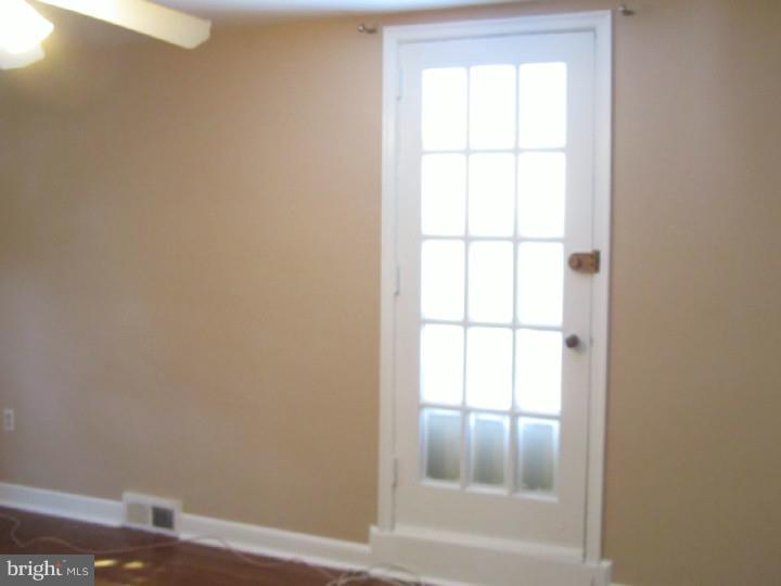 124 Parkview Road Cheltenham, PA 19012 - Photo 15 of 25 Bedroom 2