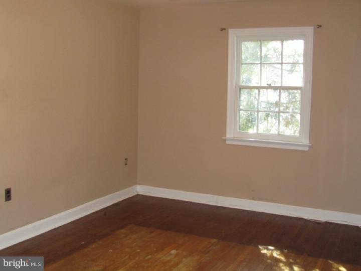 124 Parkview Road Cheltenham, PA 19012 - Photo 17 of 25 Bedroom 2