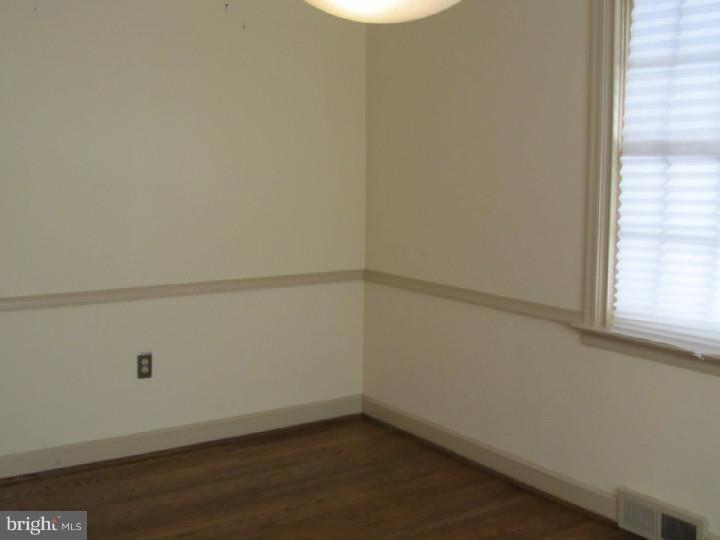 124 Parkview Road Cheltenham, PA 19012 - Photo 6 of 25 Dining Room