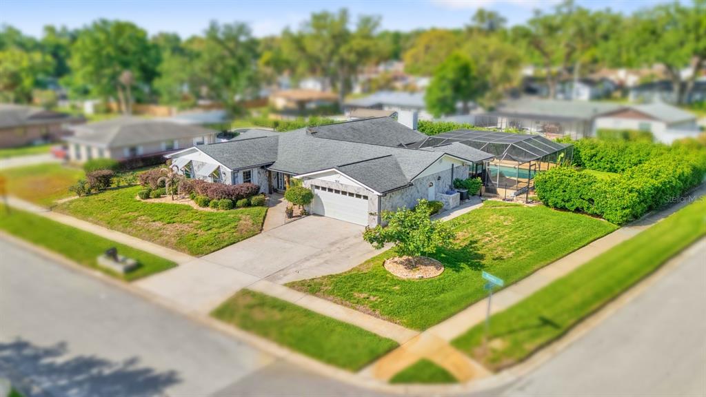 501 Rooks Road Seffner, FL 33584 - Photo 3 of 55