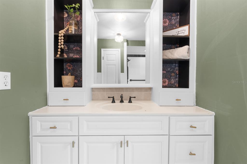 501 Rooks Road Seffner, FL 33584 - Photo 37 of 55