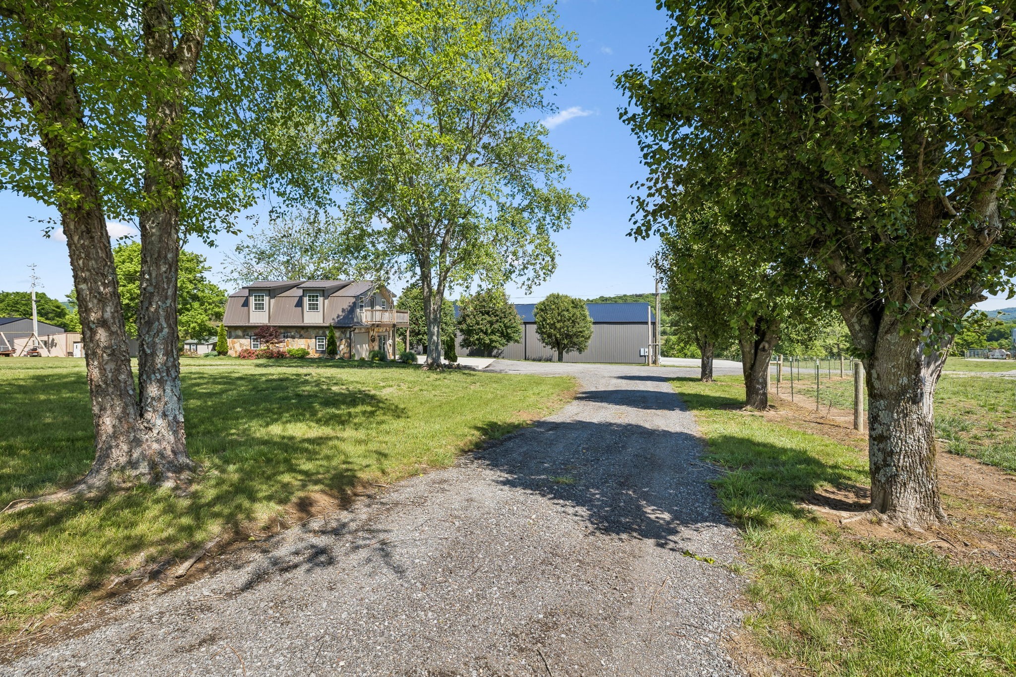 124 Hickman Creek Road South Hickman, TN 38567 - Photo 3 of 44