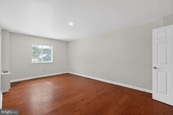 $3,050 | 7505 Democracy Boulevard, Unit 114, Bethesda, MD 20817