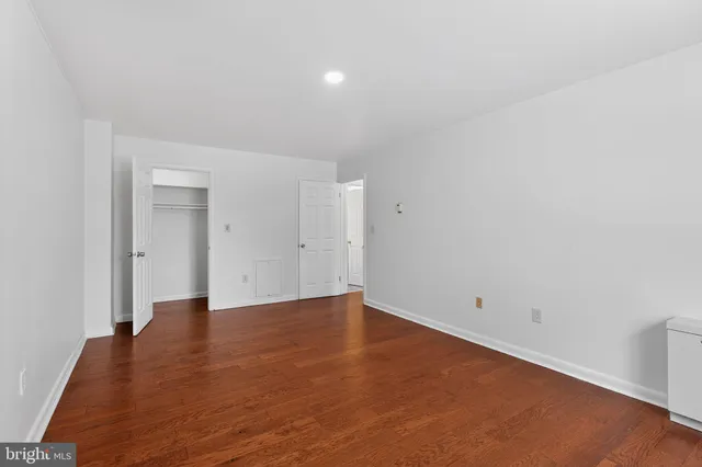 $3,200 | 7505 Democracy Boulevard, Unit A, Bethesda, MD 20817