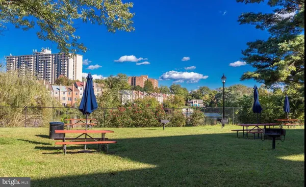 $3,050 | 7505 Democracy Boulevard, Unit 114, Bethesda, MD 20817