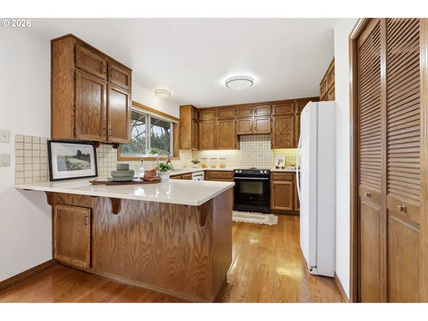 $1,100,000 | 49950 Northwest Mystic Drive, Forest Grove, OR 97116